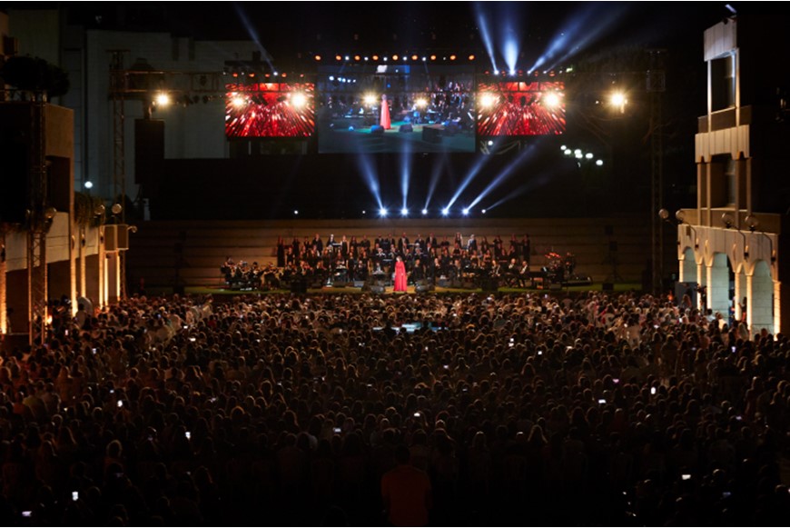 Magida El Roumi Performs from the Heart of NDU for Student Support 12